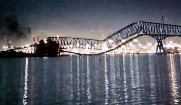 Captura de pantalla de un video nocturno, cuando se produjo la colisión. Foto: Captura de pantalla.