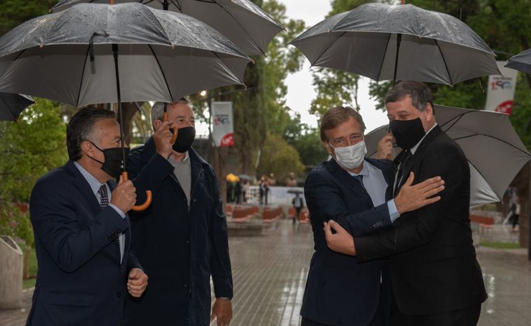 Cornejo, Cobos, Suarez y Orozco.