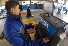 El gobernador Rodolfo Suarez anunció que este año habrá cambios en la vigencia de la Revisión Técnica Obligatoria. Foto: ALF PONCE MERCADO / MDZ El gobernador Rodolfo Suarez anunció que este año habrá cambios en la vigencia de la Revisión Técnica Obligatoria. Foto: ALF PONCE MERCADO / MDZ