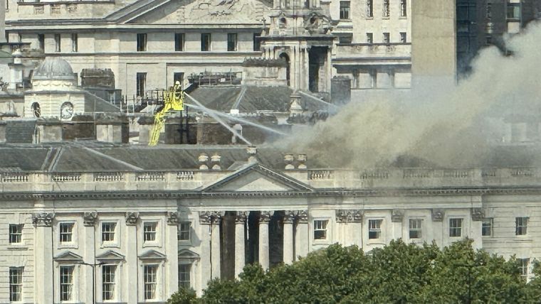 Somerset House se incendió este sábado