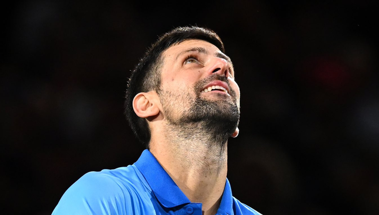 El serbio se enfrentó con un espectador en la mitad de su partido Foto: Twitter Djokovic