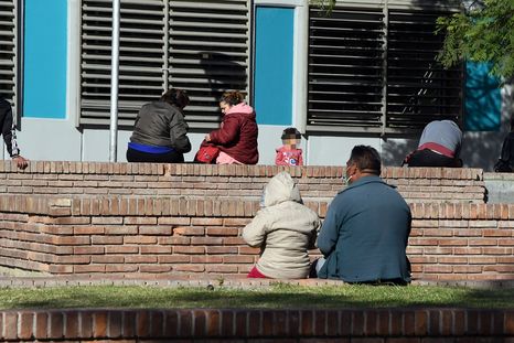 El Hospital Notti atiende 400 niños por día en la guardia. El Hospital Notti atiende 400 niños por día en la guardia.