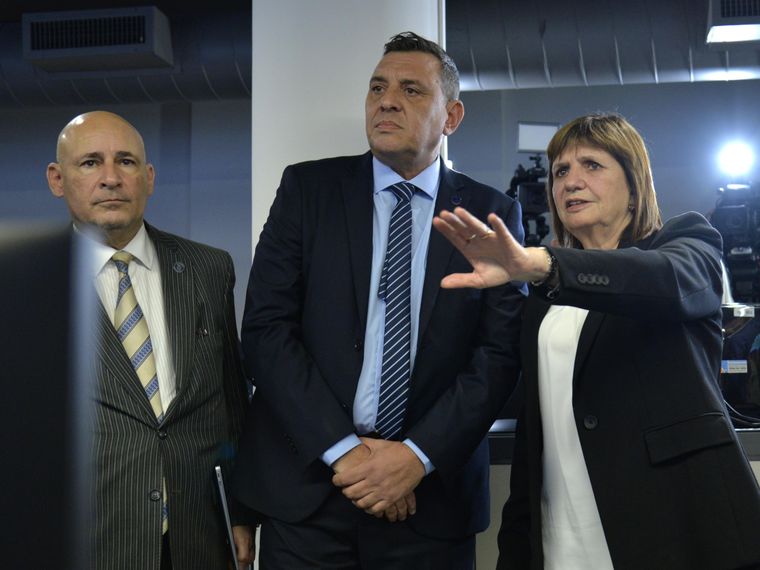Patricia Bullrich junto a Maximiliano Bondarenko, el candidato de La Libertad Avanza en la tercera sección electoral. Patricia Bullrich junto a Maximiliano Bondarenko, el candidato de La Libertad Avanza en la tercera sección electoral.
