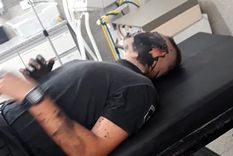 Lesionado Uno de los policías agredidos. Foto: gentileza Rosario Nuestro.
