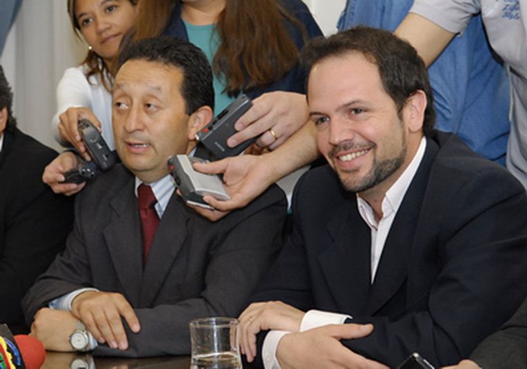 Los que se van y los que llegan. Foto: Gonzalo Bravo / mdz