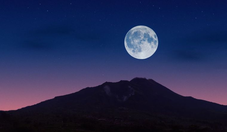 El 10 de julio llega la Luna Llena, conocida como la Luna del Ciervo.