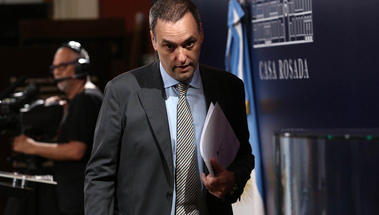 Adorni Manuel Adorni aclaró la confusión a través de un tuit de su cuenta. Crédito: NA Foto: NA