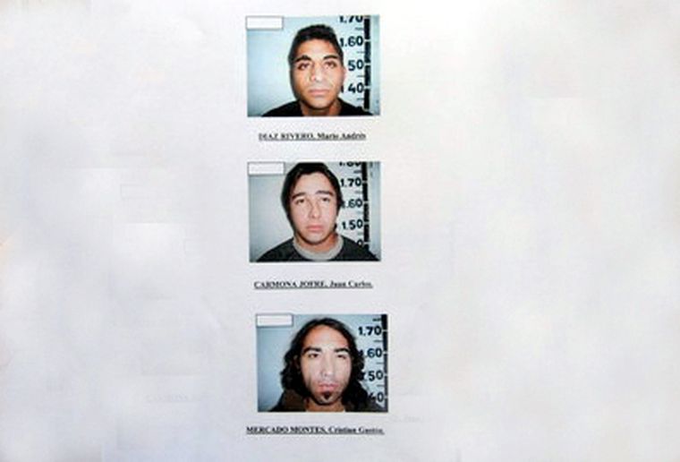 Los tres delincuentes fueron detenidos esta mañana, cuando quien debía hacer de campana se quedó dormido.