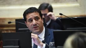 Presentan un proyecto de declaración para esquivar el fallo a YPF. Presentan un proyecto de declaración para esquivar el fallo a YPF.