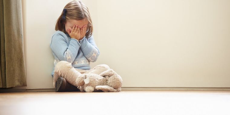 El hombre abusó de las hijas de su expareja durante 5 años