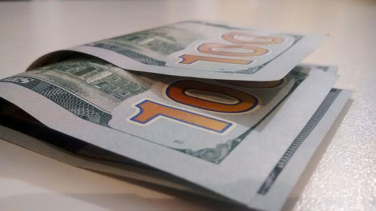 El dólar blue alcanzó los 200 pesos este jueves 4 de noviembre