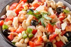 Empedrat Una receta de ensalada de bacalao y alubias Foto: Shutterstock Empedrat Una receta de ensalada de bacalao y alubias Foto: Shutterstock