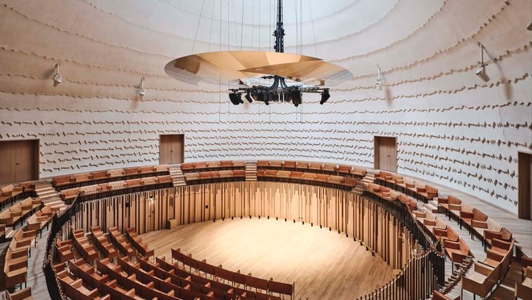 La Source Vive, en Évian-les-Bains, Francia, tiene 500 plazas y fue diseñada específicamente para la música de cámara.