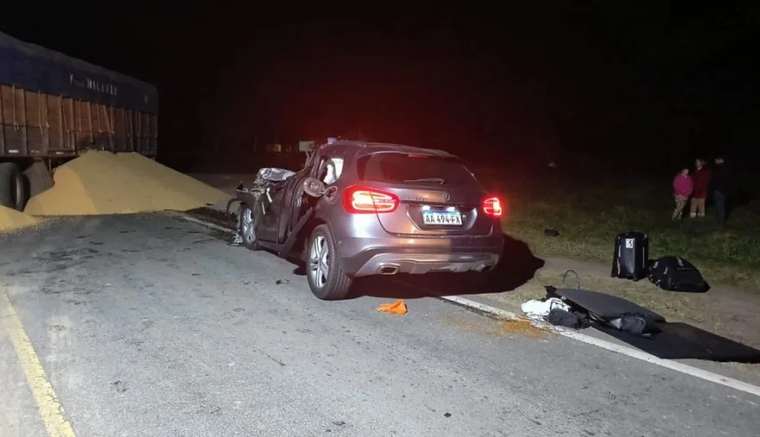 El choque de la Ruta 88, dejó dos muertos y un herido. 