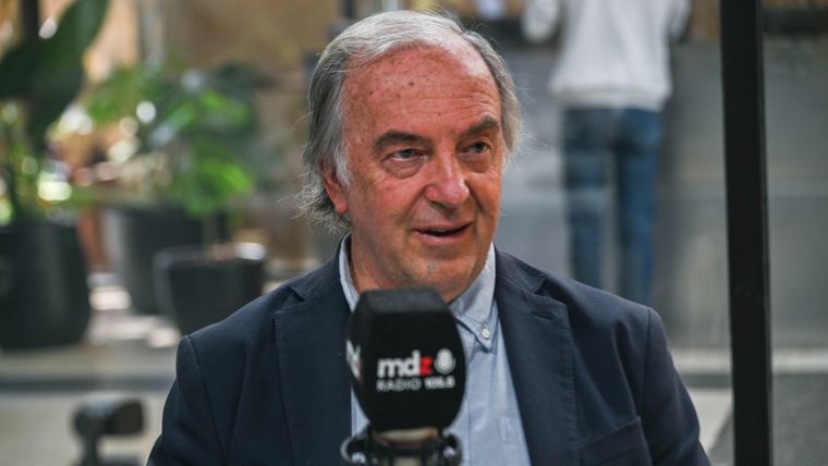 Roberto Zaldivar en MDZ Radio.