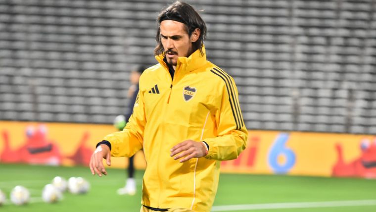Edinson Cavani, entre el amor eterno en Nápoles y sus increíbles fallas frente al arco en Boca.