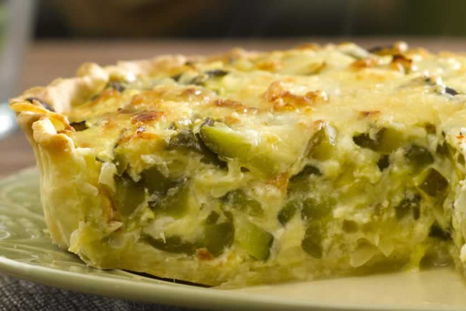 Ligera y sabrosa: receta de verano de tarta de zapallitos para toda la familia.