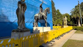 El monumento a Simón Bolívar del Parque Rivadavia se encuentra en el barrio porteño de Caballito.