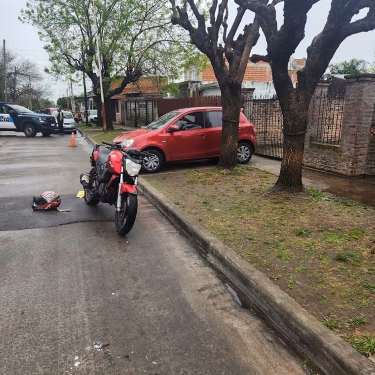 Un custodio de Alejandra Monteoliva resultó herido.