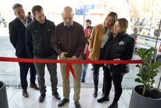 Este lunes 11, se realizó el corte de cinta en la apertura del local de Surmotors Usados, en Godoy Cruz. Este lunes 11, se realizó el corte de cinta en la apertura del local de Surmotors Usados, en Godoy Cruz.