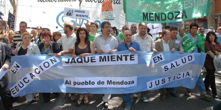 Los gremios llevan reclamos y los escuchan en ell Valle de Uco. Foto: Marcelo Ruiz /MDZ
