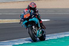 el lider del mundial de moto gp fue hospitalizado tras una tremenda caida
