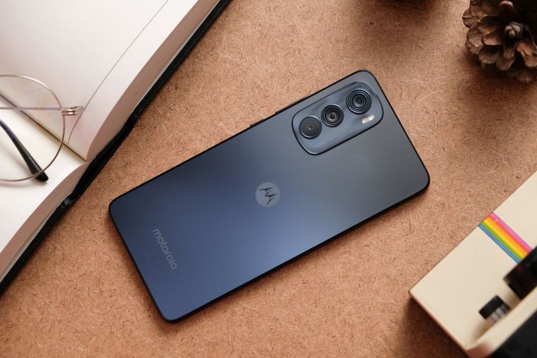 Los usuarios de Motorola ya comienzan a recibir la esperada actualización a la última versión de Android.