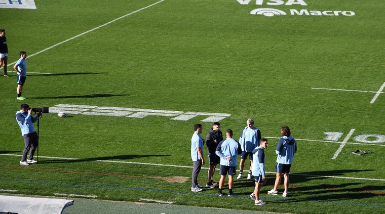 Los Pumas entrenaron en el Malvinas Argentinas de Mendoza pensando en el encuentro con Nueva Zelanda. Foto: ALF PONCE MERCADO / MDZ