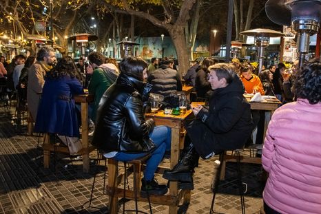 Hay una merma en el consumo de los locales gastronómicos. Foto: Santiago Tagua/MDZ Hay una merma en el consumo de los locales gastronómicos. Foto: Santiago Tagua/MDZ