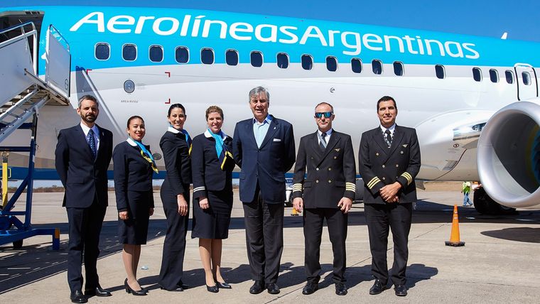 El personal de Aerolíneas Argentinas que sea suspendido no percibirá rebajas salariales y cobrará el aguinaldo