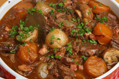 Disfruta de la cocina francesa en casa con boeuf bourguignon Foto: Shutterstock