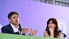 Axel Kicillof visitó a Cristina Kirchner en su domicilio de San José 1111 de cara a las elecciones nacionales. Foto: Agencia Noticias Argentinas