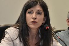 Fernanda Vallejos disparó contra Javier Milei por su relación cercana a Mauricio Macri