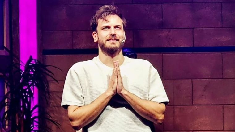 El actor fue señalado como el tercero en discordia en la relación de Accardi y Vázquez.