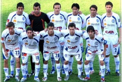 Otros tiempos. El Tomba, con un gran plantel en la Primera División. Otros tiempos. El Tomba, con un gran plantel en la Primera División.
