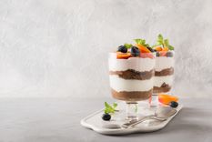 Trifle con chocolate y crema pastelera Una receta deliciosa para hacer en pocos pasos. Foto: Shutterstock
