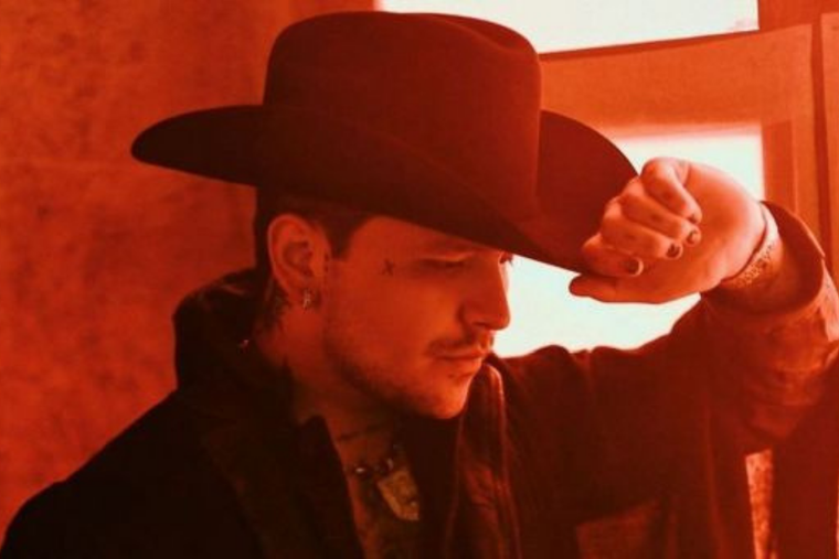 Christian Nodal HIZO UN VIVO EN INSTAGRAM. FUE ALLÍ QUE REALIZÓ UN PEDIDO MUY IMPORTANTE.