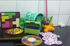 Los internos entregaron juguetes fabricados dentro del penal que se destinaron también al hospital Humberto Notti.