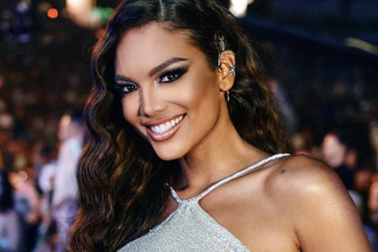 Topless y muy sensual: así posó Zuleyka Rivera