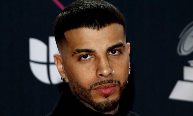 Rauw Alejandro sorprendió a todos con una decisión que tomó sobre sus redes sociales.