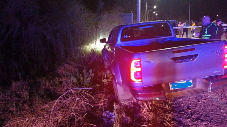 Un hombre fue hallaado muerto con impactos de bala en en el cuerpo en Las Heras.