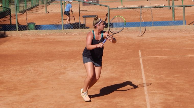 Ana Álvarez Storni intentará repetir el campeonato obtenido en el Jockey hace pocos días. Foto: Juan Borsani/MDZ