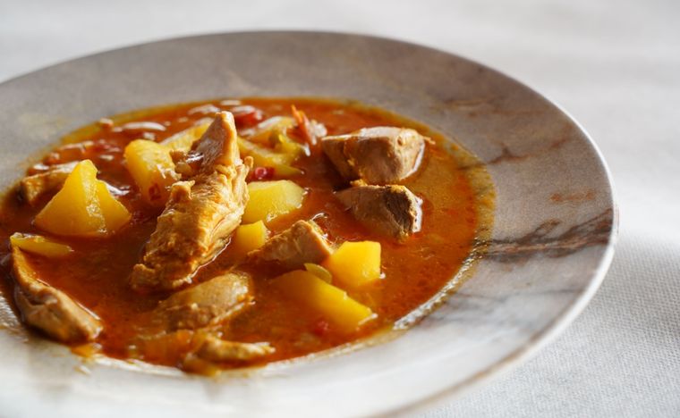 Guiso de Bonito Una receta clásica de España para hacer en minutos. Foto: Shutterstock