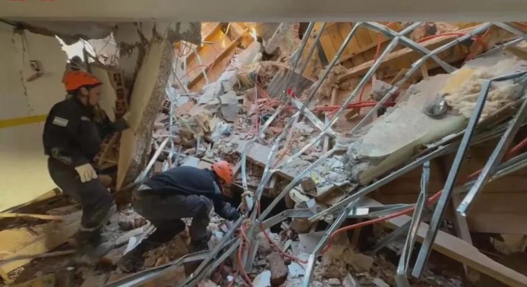 Así quedó el interior del Hotel Dubrovnik, que se derrumbó en Villa Gesell Foto: NA