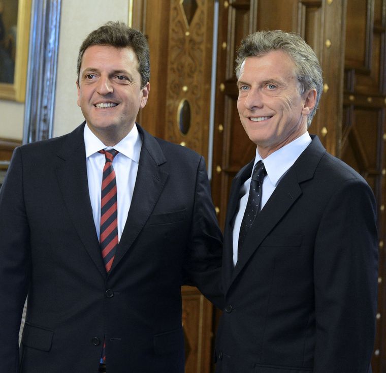 Sergio Massa, actual ministro de Economía y candidato a presidente de Unión por la Patria, junto al expresidente Mauricio Macri. La foto es del 2015 Foto: Noticias Argentinas