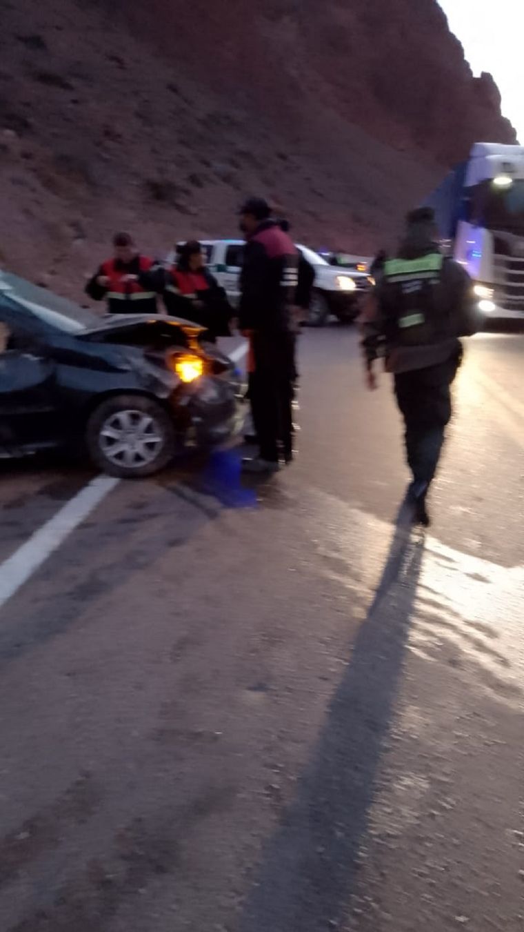 Así quedó el vehículo que chocó en Alta Montaña. Foto: Gentileza