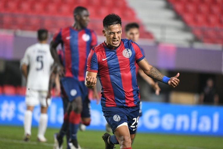 El delantero anotó el gol del triunfo en los últimos minutos del encuentro. Foto: San Lorenzo