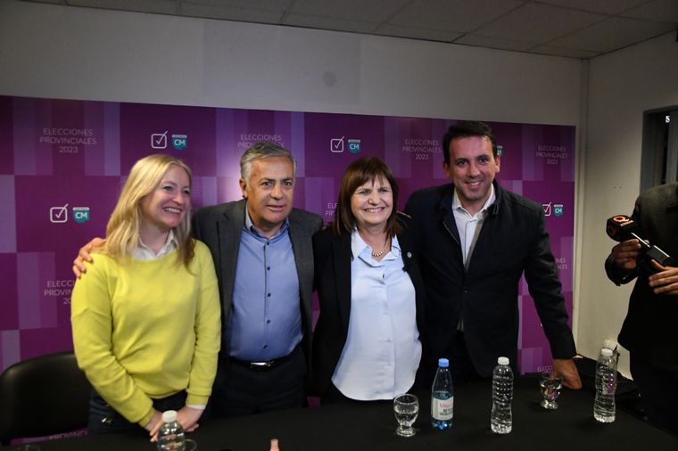Hebe Casado, Alfredo Cornejo, Patricia Bullrich y Tadeo García Zalazar. Foto: Maximiliano Ríos/MDZ