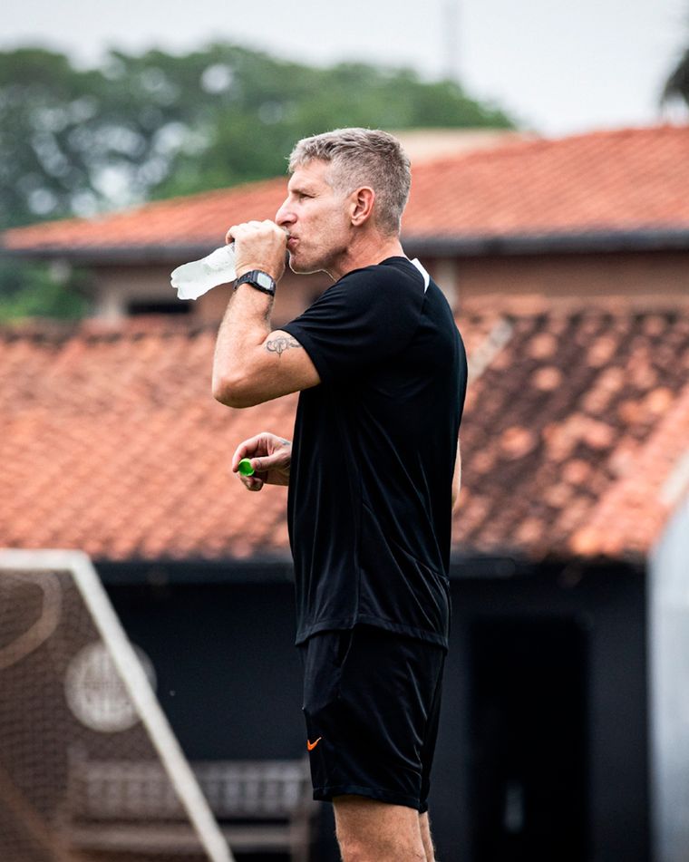 Palermo quiere reforzar al Olimpia con dos jugadores de River. Foto: Prensa Olimpia