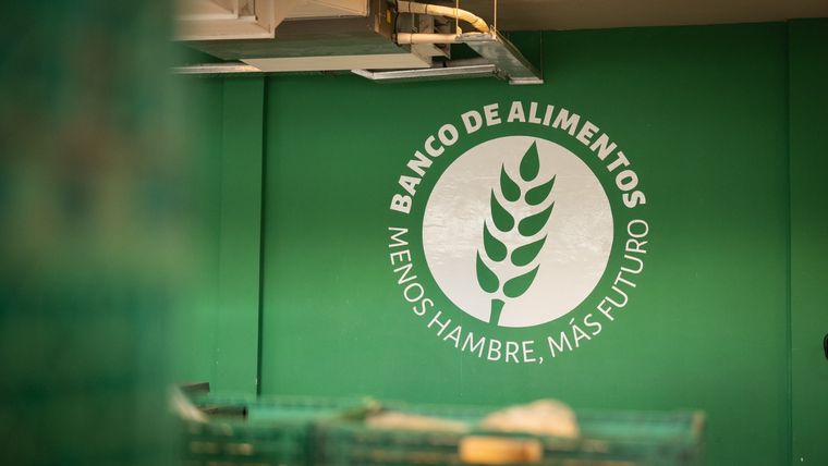 Argentina cuenta con la Ley Donal, que establece las condiciones para la donación de alimentos y brinda seguridad jurídica a quienes los entregan. Argentina cuenta con la Ley Donal, que establece las condiciones para la donación de alimentos y brinda seguridad jurídica a quienes los entregan.